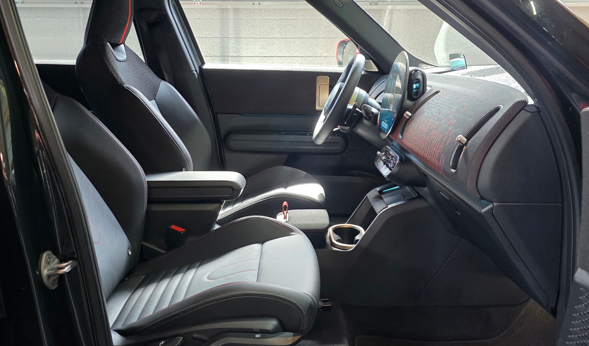 MINI Countryman John Cooper Works ALL4 Steptronic *Sitz- Lenkradheizung*Ambientebeleuchtung*Rückfahrkamera*AndroidAuto/Carplay*-image-26