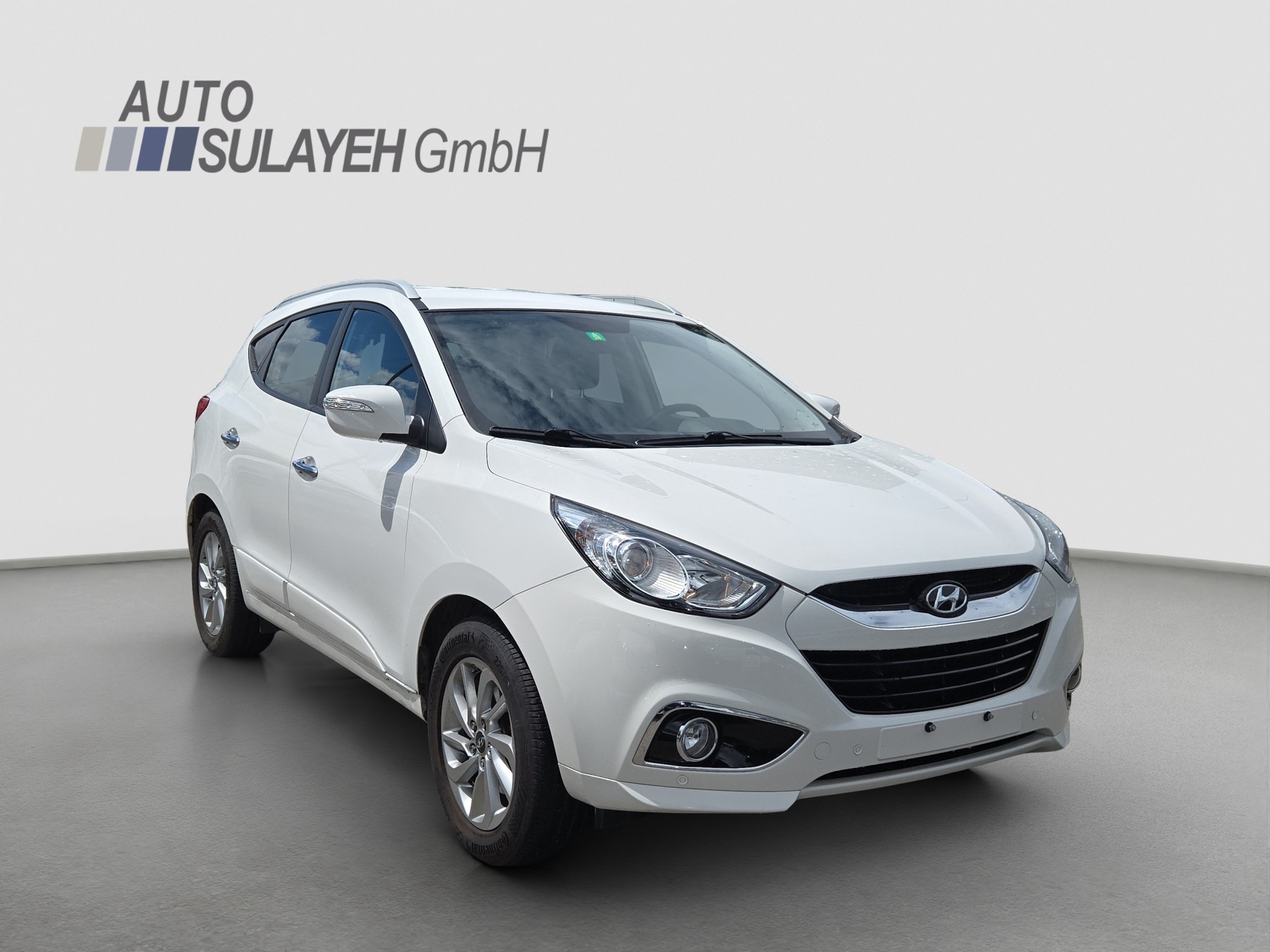 HYUNDAI iX 35 2.0 CRDi Premium 4WD Automatic-image-4