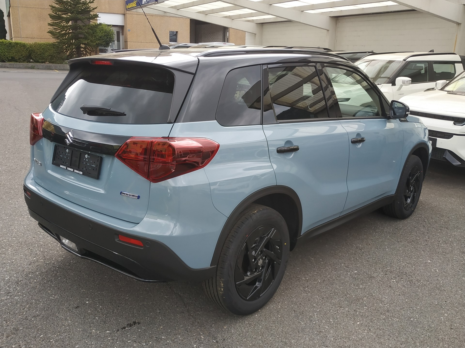 SUZUKI Vitara 1.4 Boosterjet Black Edition Top 4x4 Hybrid Automatic-image-6