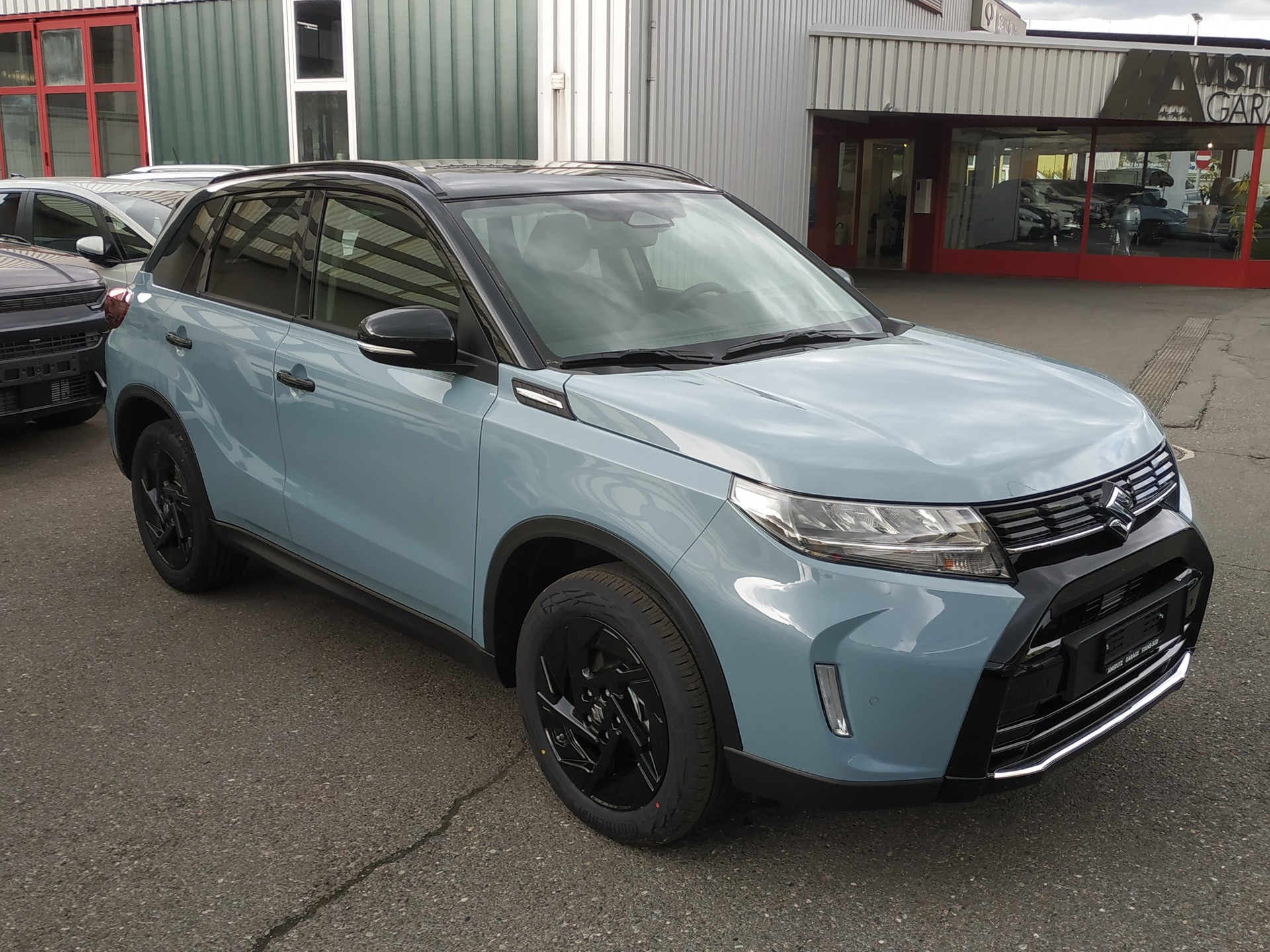 SUZUKI Vitara 1.4 Boosterjet Black Edition Top 4x4 Hybrid Automatic-image-1