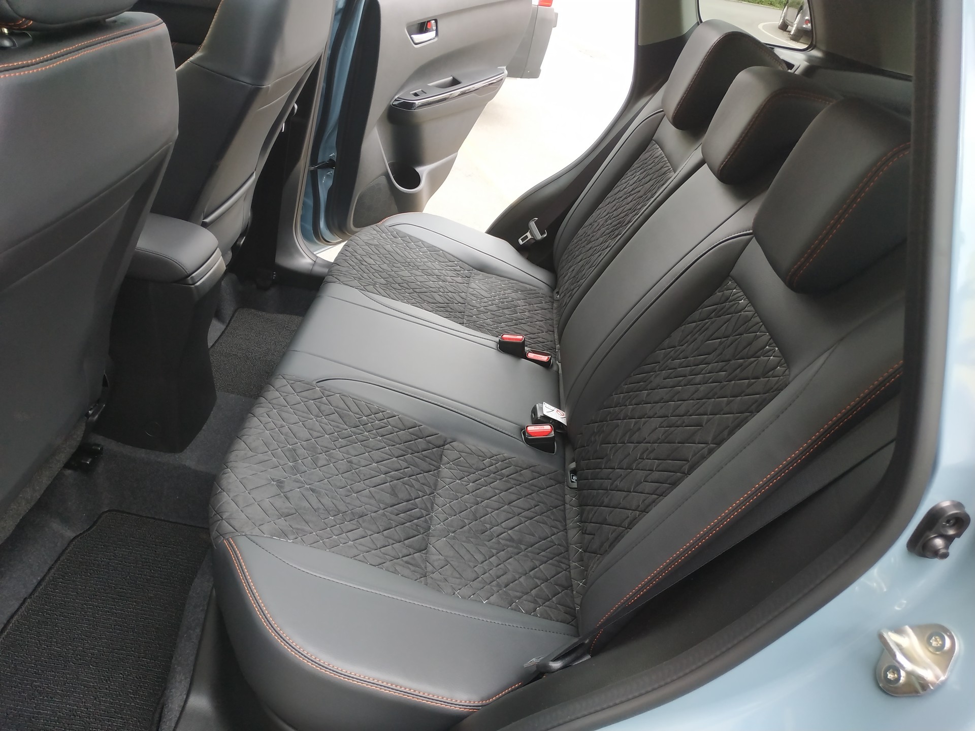 SUZUKI Vitara 1.4 Boosterjet Black Edition Top 4x4 Hybrid Automatic-image-21