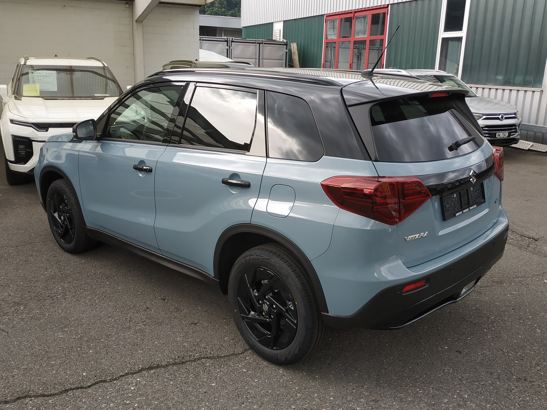 SUZUKI Vitara 1.4 Boosterjet Black Edition Top 4x4 Hybrid Automatic-image-4