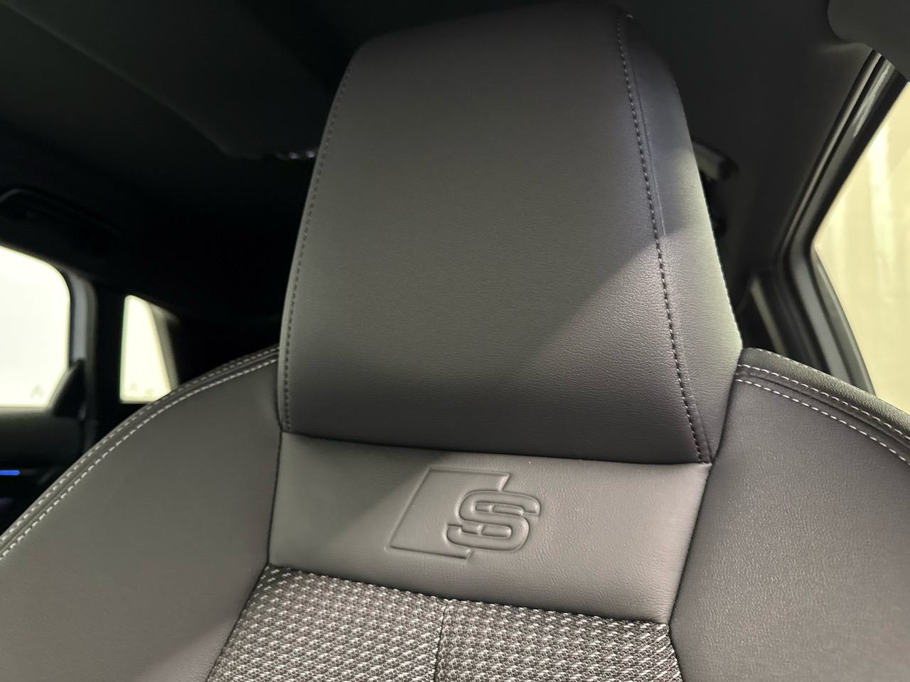 AUDI S3 Sportback TFSI quattro S-tronic-image-4