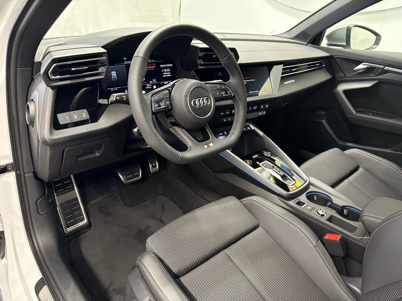 AUDI S3 Sportback TFSI quattro S-tronic-showroom-element-2