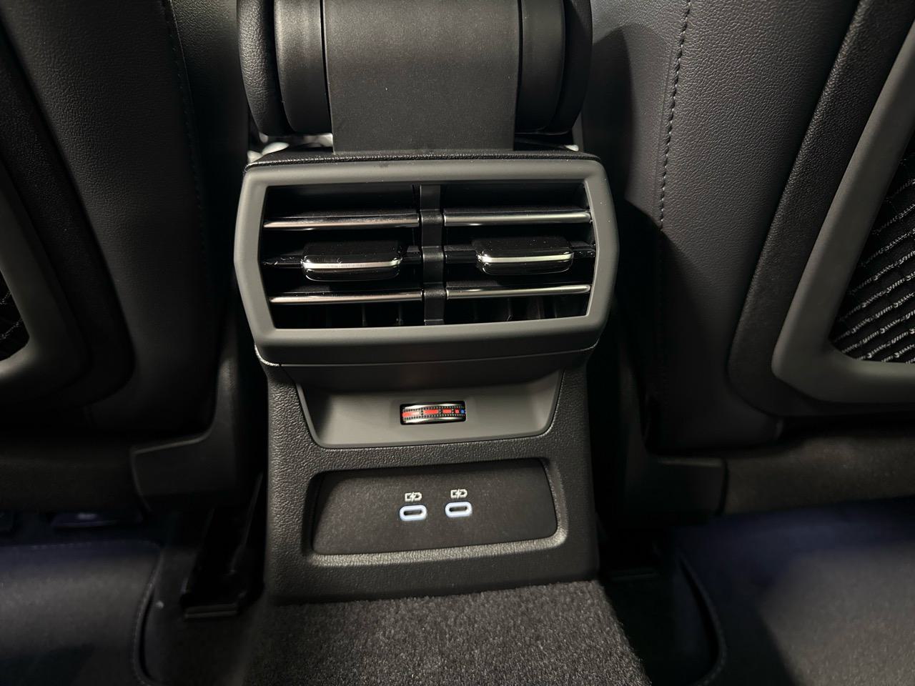 AUDI S3 Sportback TFSI quattro S-tronic-image-13