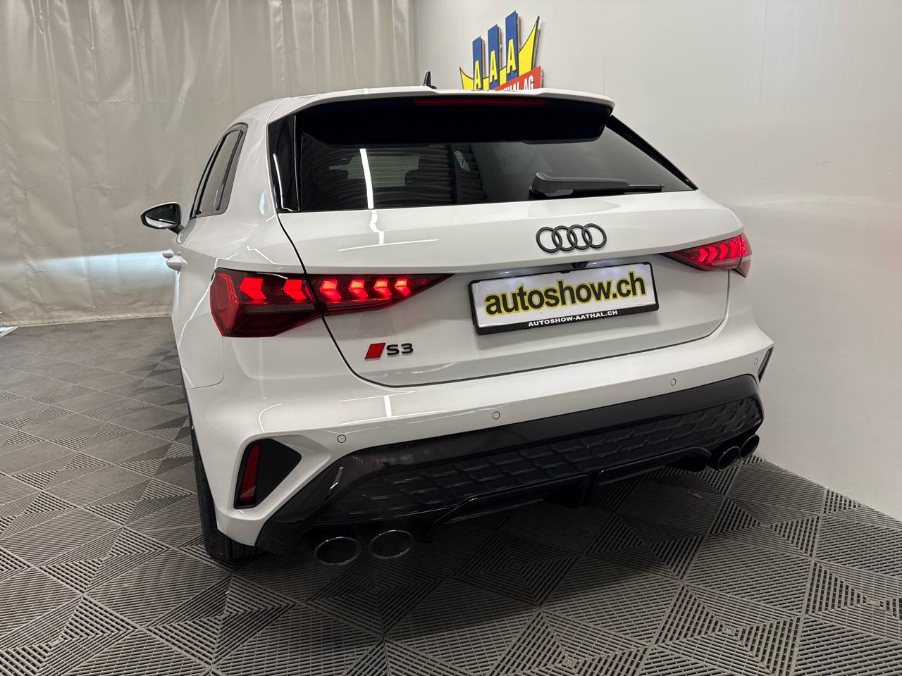AUDI S3 Sportback TFSI quattro S-tronic-image-16