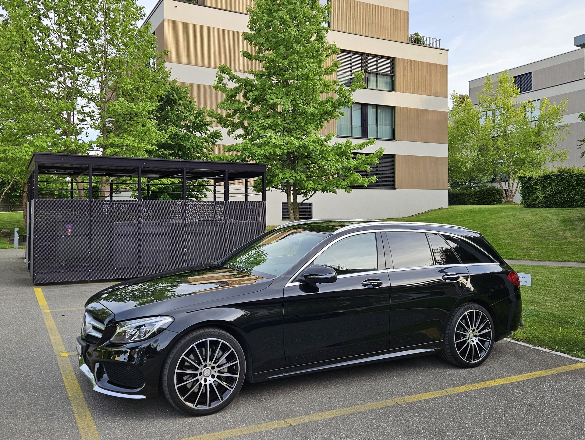 MERCEDES-BENZ C 400 AMG Line 4matic