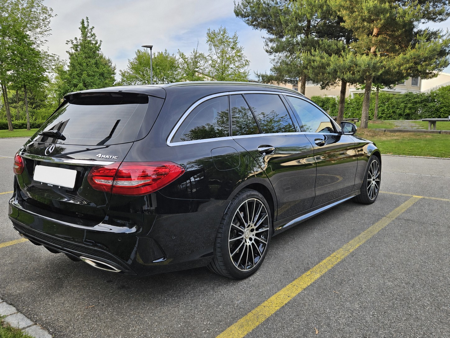 MERCEDES-BENZ C 400 AMG Line 4matic-image-5