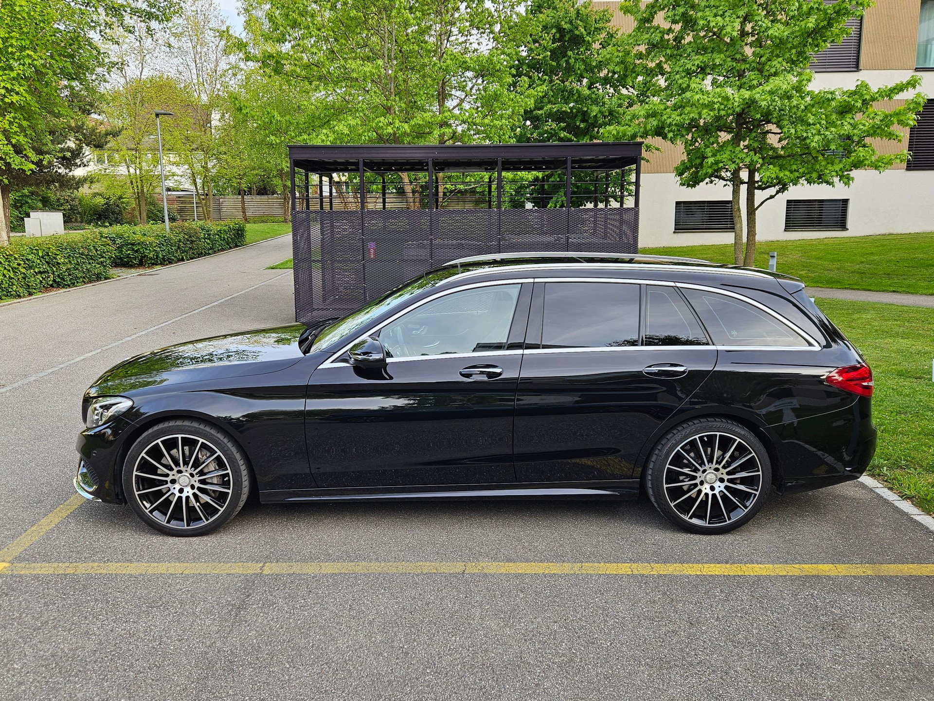 MERCEDES-BENZ C 400 AMG Line 4matic-image-7