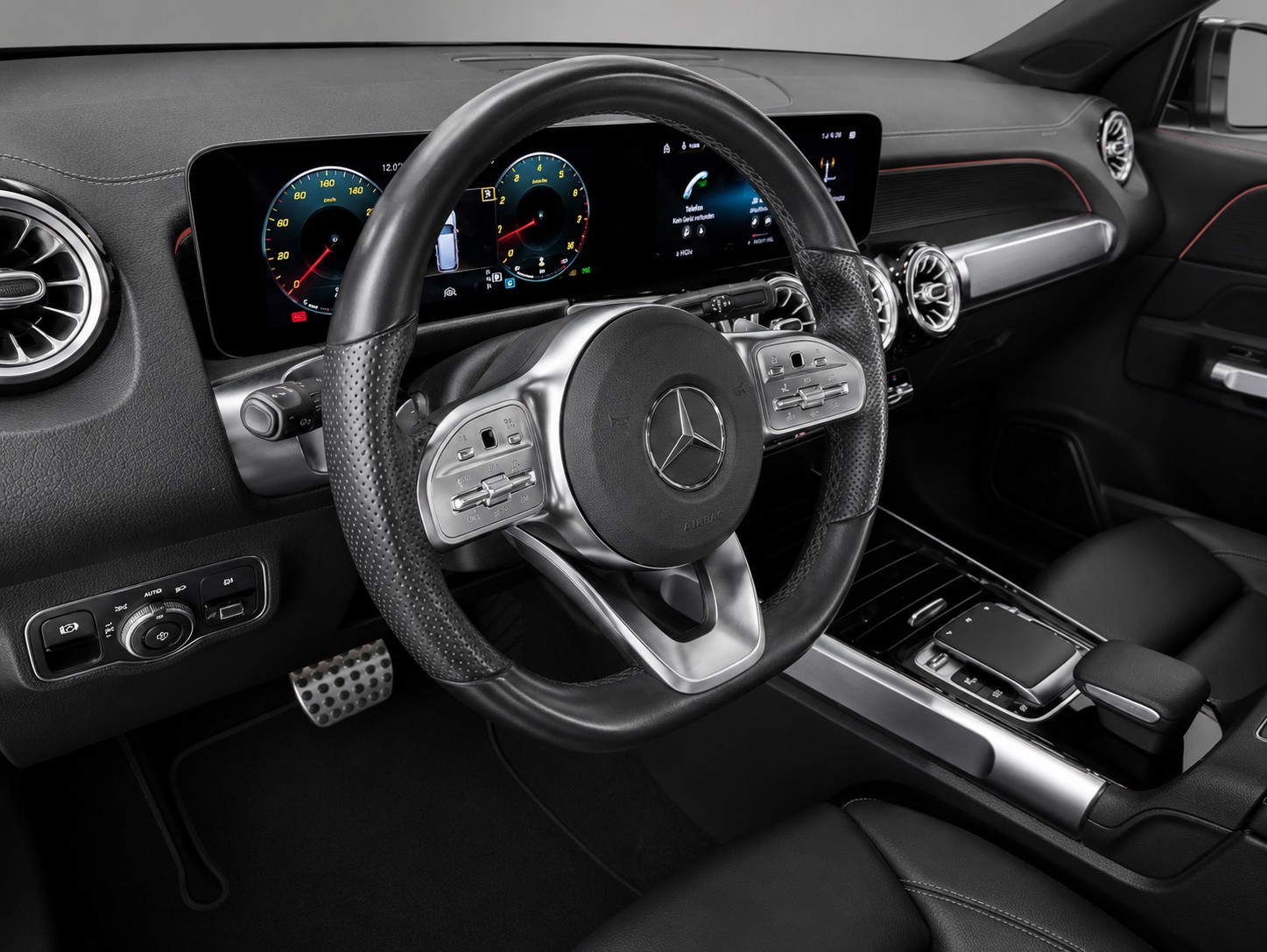 MERCEDES-BENZ GLB 250 AMG Line 4matic * CH FAHRZEUG * AHK * 7 Plätzer *-image-12
