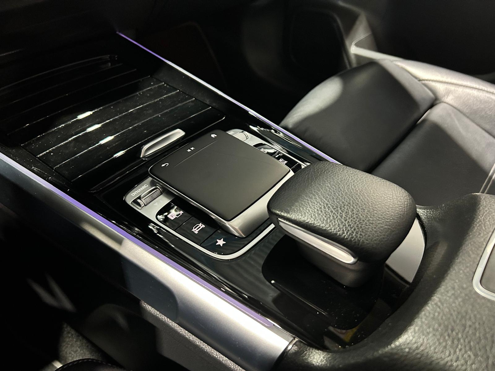 MERCEDES-BENZ GLB 250 AMG Line 4matic * CH FAHRZEUG * AHK * 7 Plätzer *-image-15