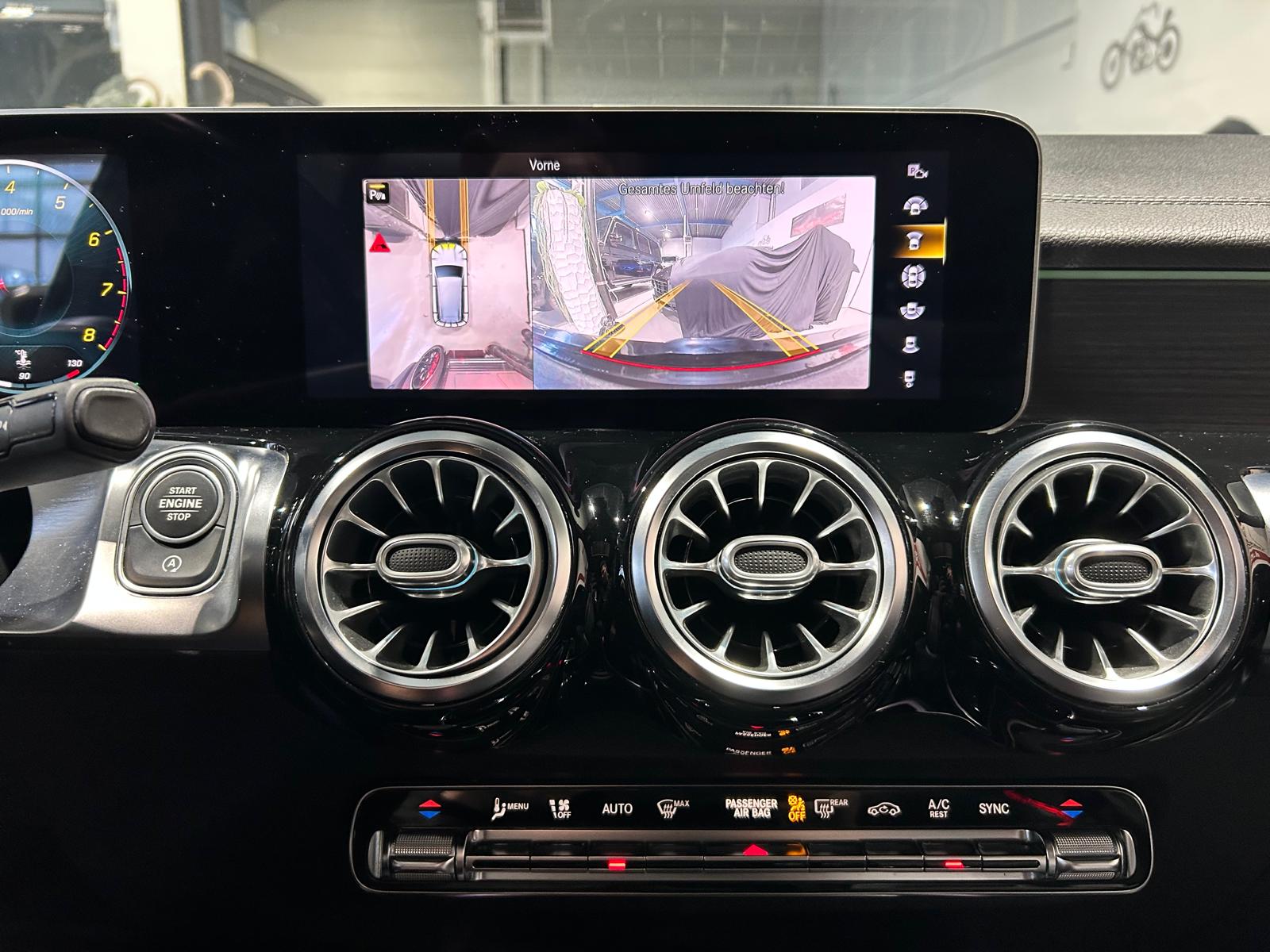 MERCEDES-BENZ GLB 250 AMG Line 4matic * CH FAHRZEUG * AHK * 7 Plätzer *-image-16