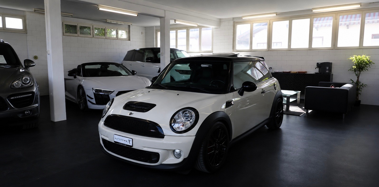 MINI Mini R56 1.6i John Cooper Works