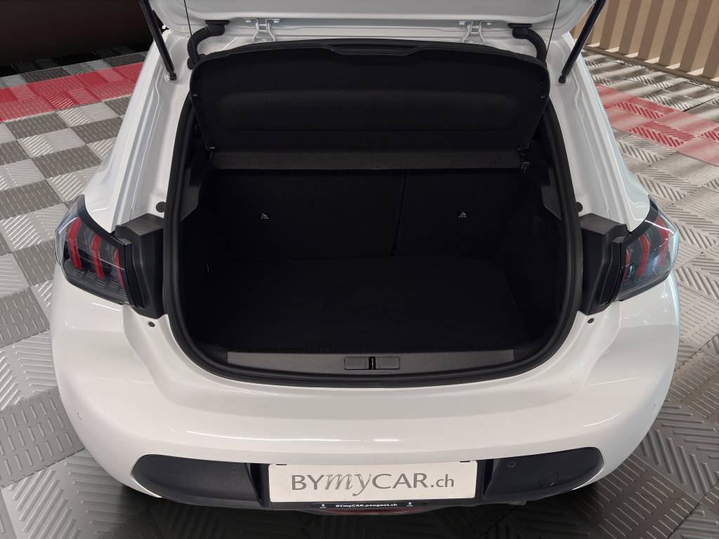 PEUGEOT 208 1.2 PureTech Allure Pack EAT8-image-9
