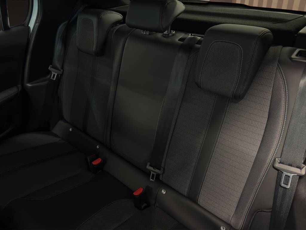 PEUGEOT 208 1.2 PureTech Allure Pack EAT8-image-8