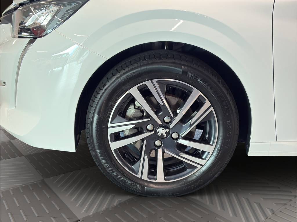 PEUGEOT 208 1.2 PureTech Allure Pack EAT8-image-11