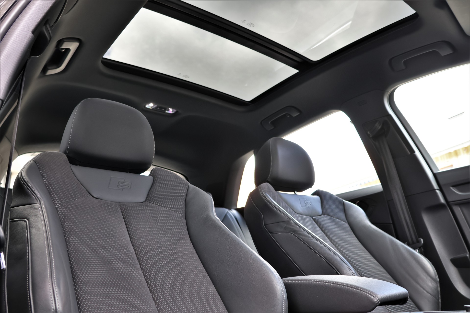 AUDI Q3 40 TDI S line quattro S-tronic (CH)-image-21