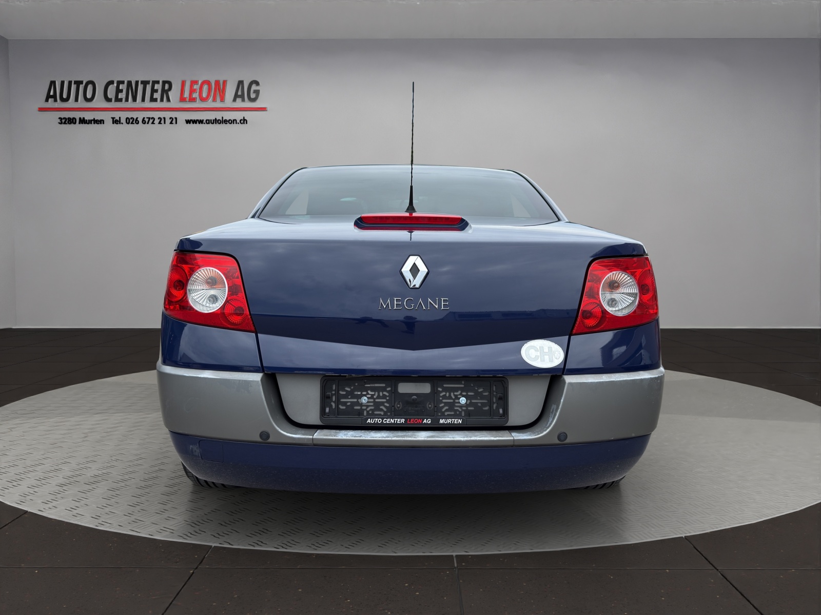 RENAULT Mégane C-C 2.0 16V Dynamique Confort-image-4