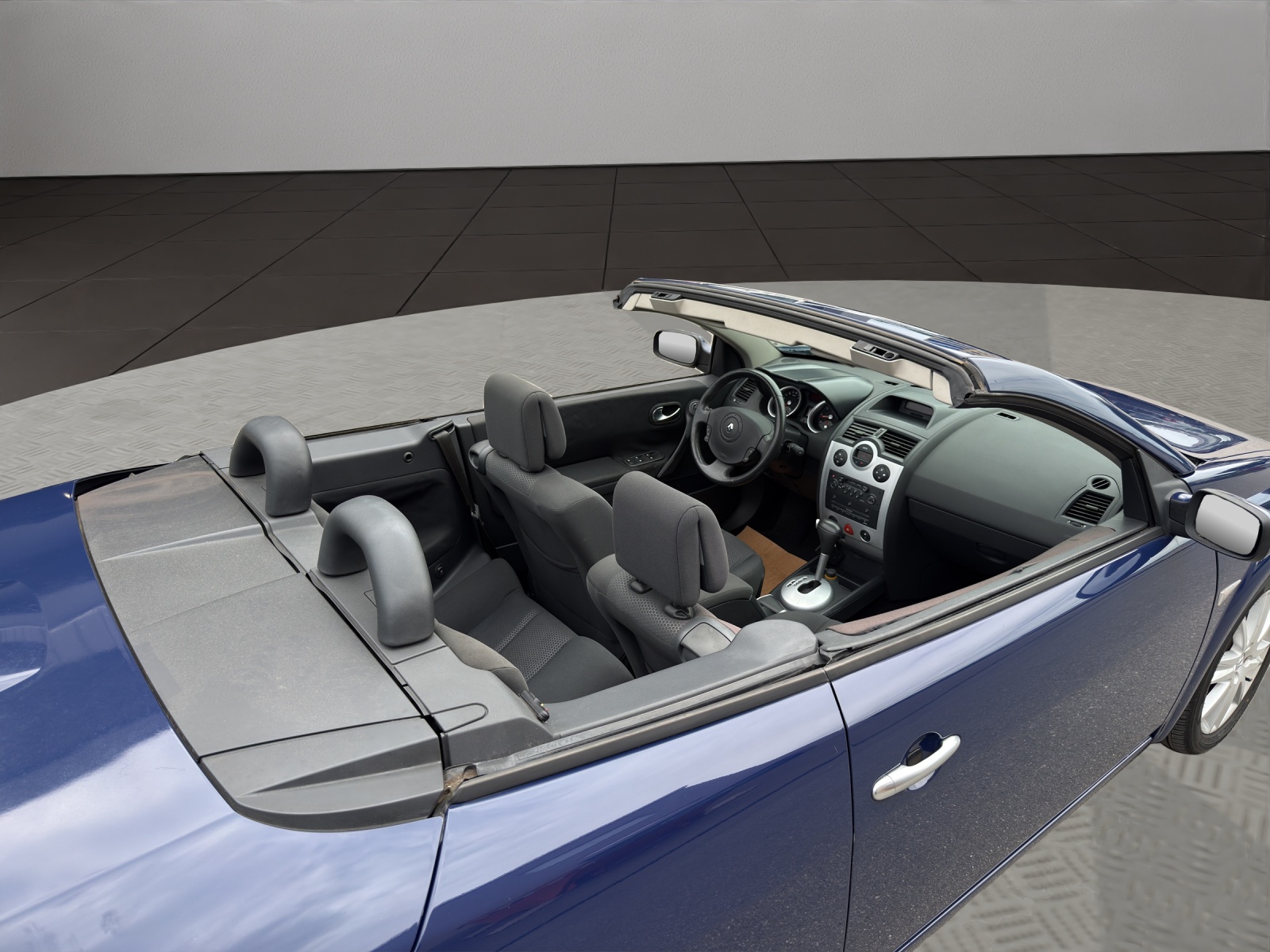 RENAULT Mégane C-C 2.0 16V Dynamique Confort-image-18