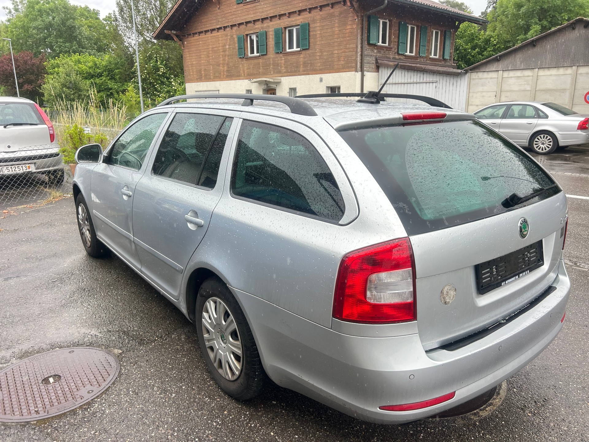 SKODA Octavia Combi 1.6 TDI Ambition DSG-image-4