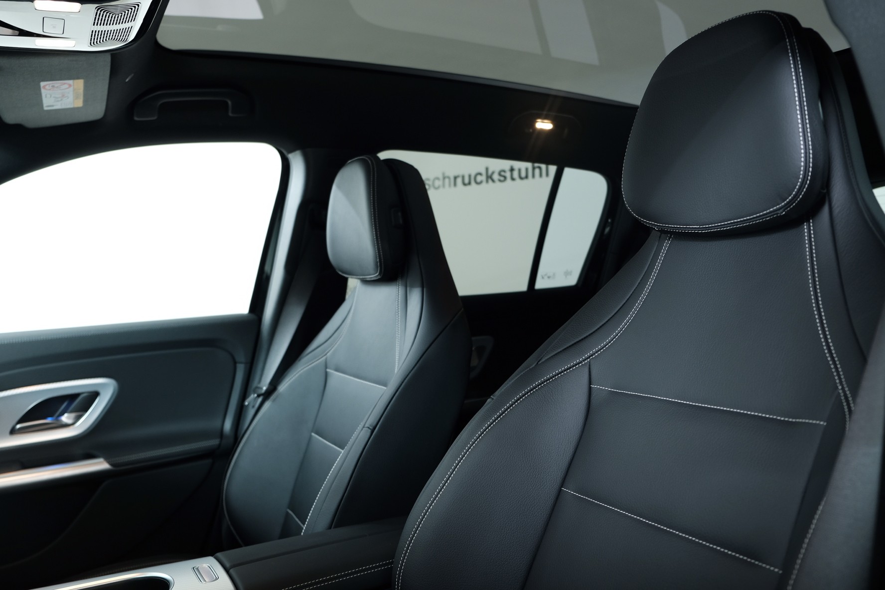MERCEDES-BENZ GLB 220 4Matic 8G-Tronic-image-10