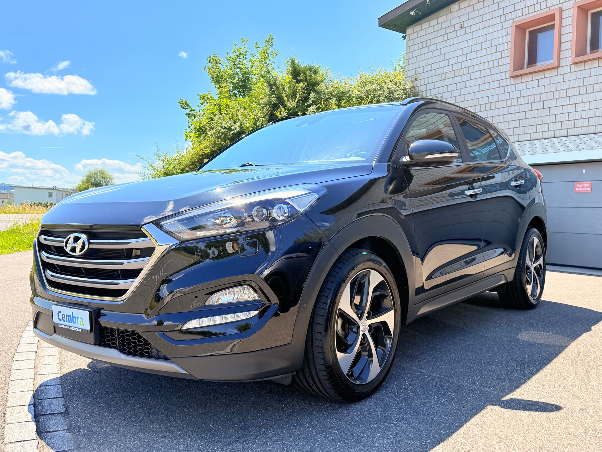 HYUNDAI Tucson 2.0 CRDI Vertex 4WD Automatic-image-4