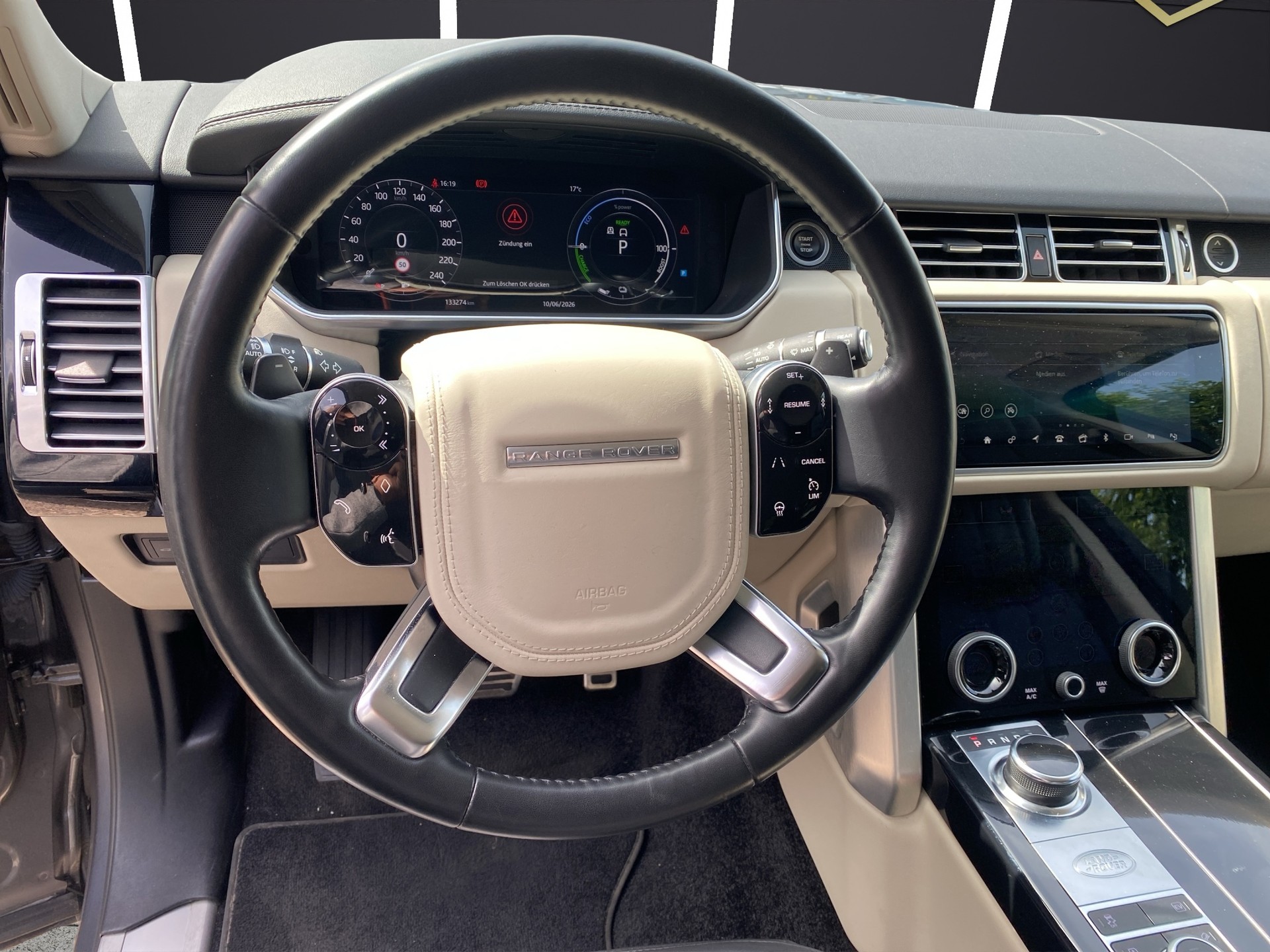 LAND ROVER Range Rover 2.0 Si4 P400e PHEV Vogue Automatic-image-12