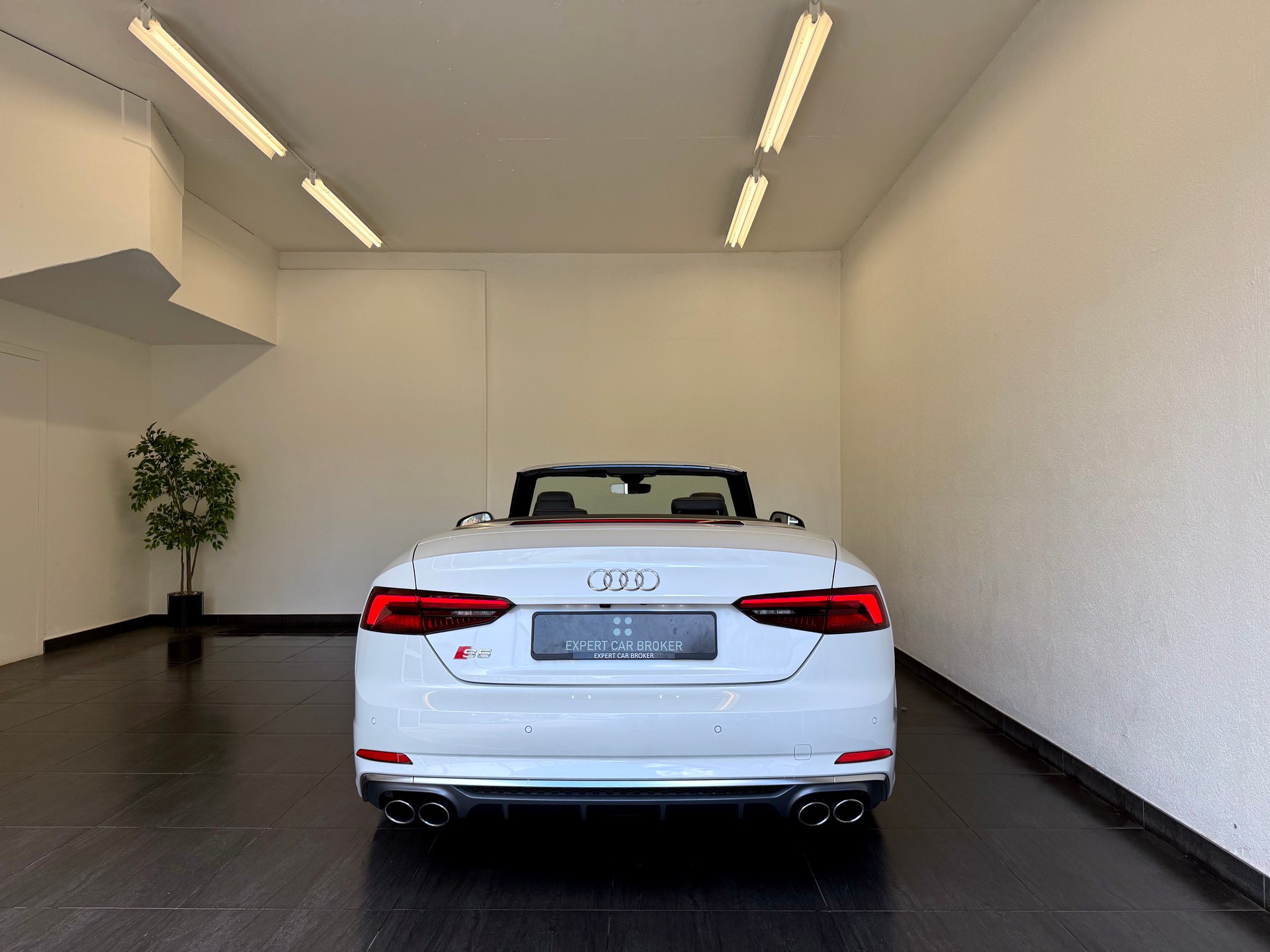 AUDI S5 Cabriolet 3.0 TFSI quattro tiptronic-image-10