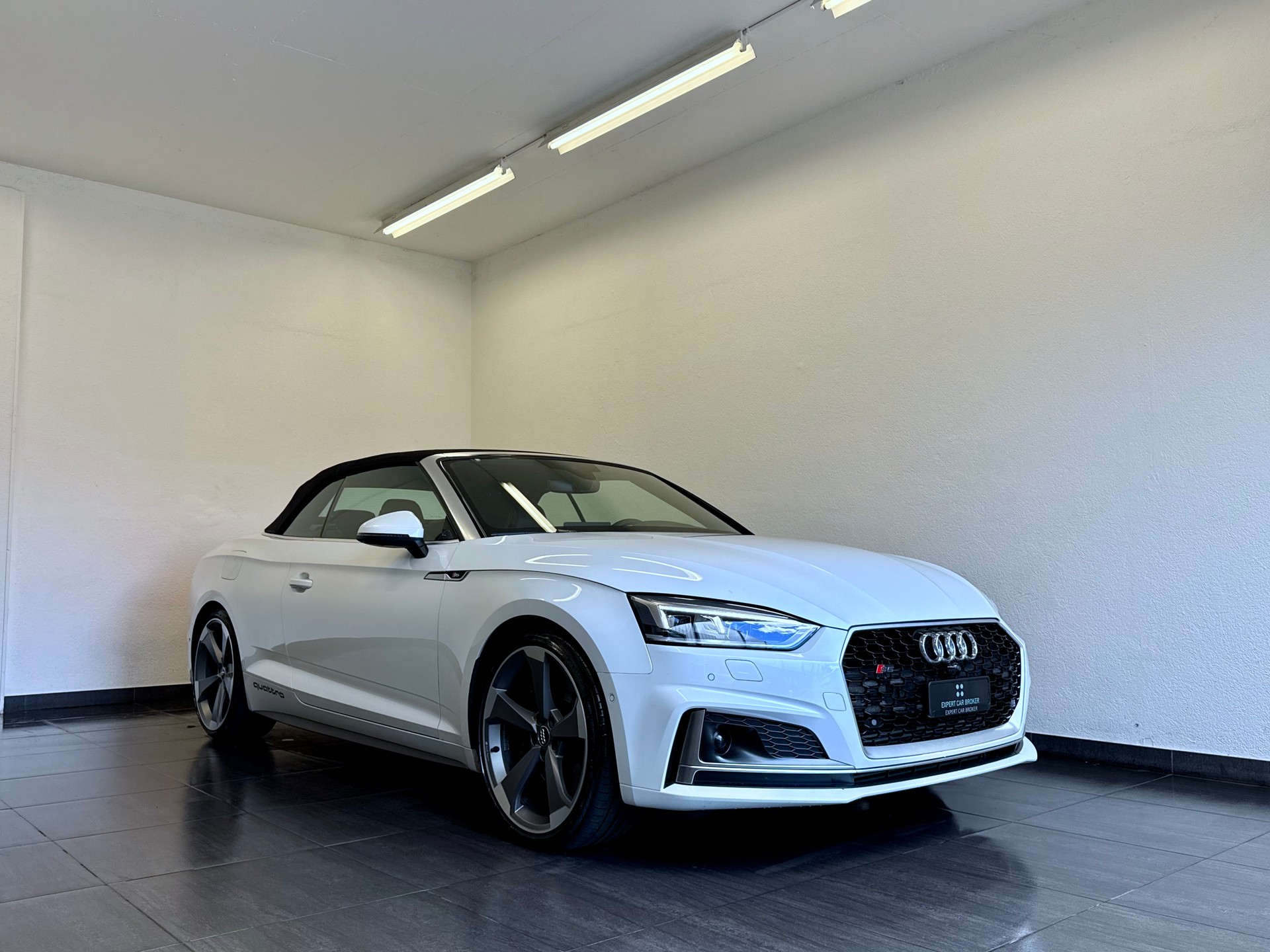 AUDI S5 Cabriolet 3.0 TFSI quattro tiptronic-image-30