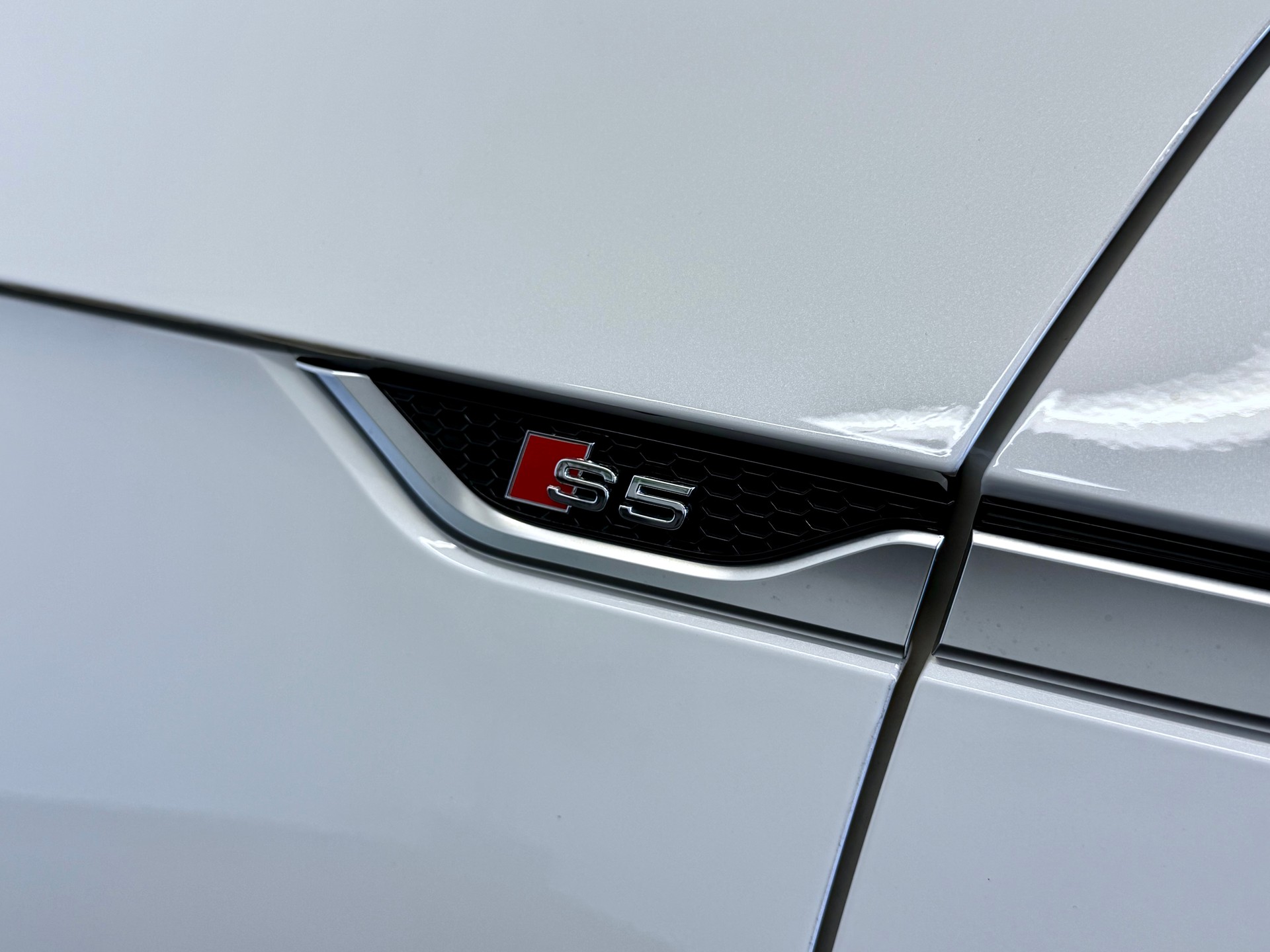 AUDI S5 Cabriolet 3.0 TFSI quattro tiptronic-image-39
