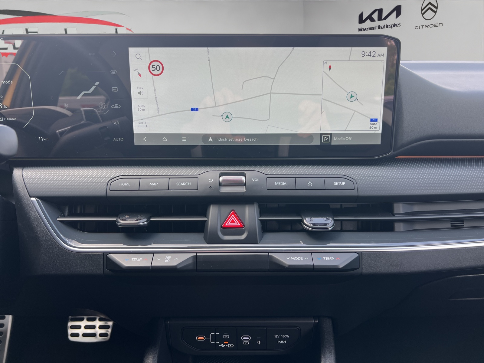 KIA K4 1.6T-GDi GT-Line 180PS DCT / Lederausstattung / elektr. Glasschiebedach / CH-Herstellergarantie / Leasing-Aktion ab 0.99%-image-12