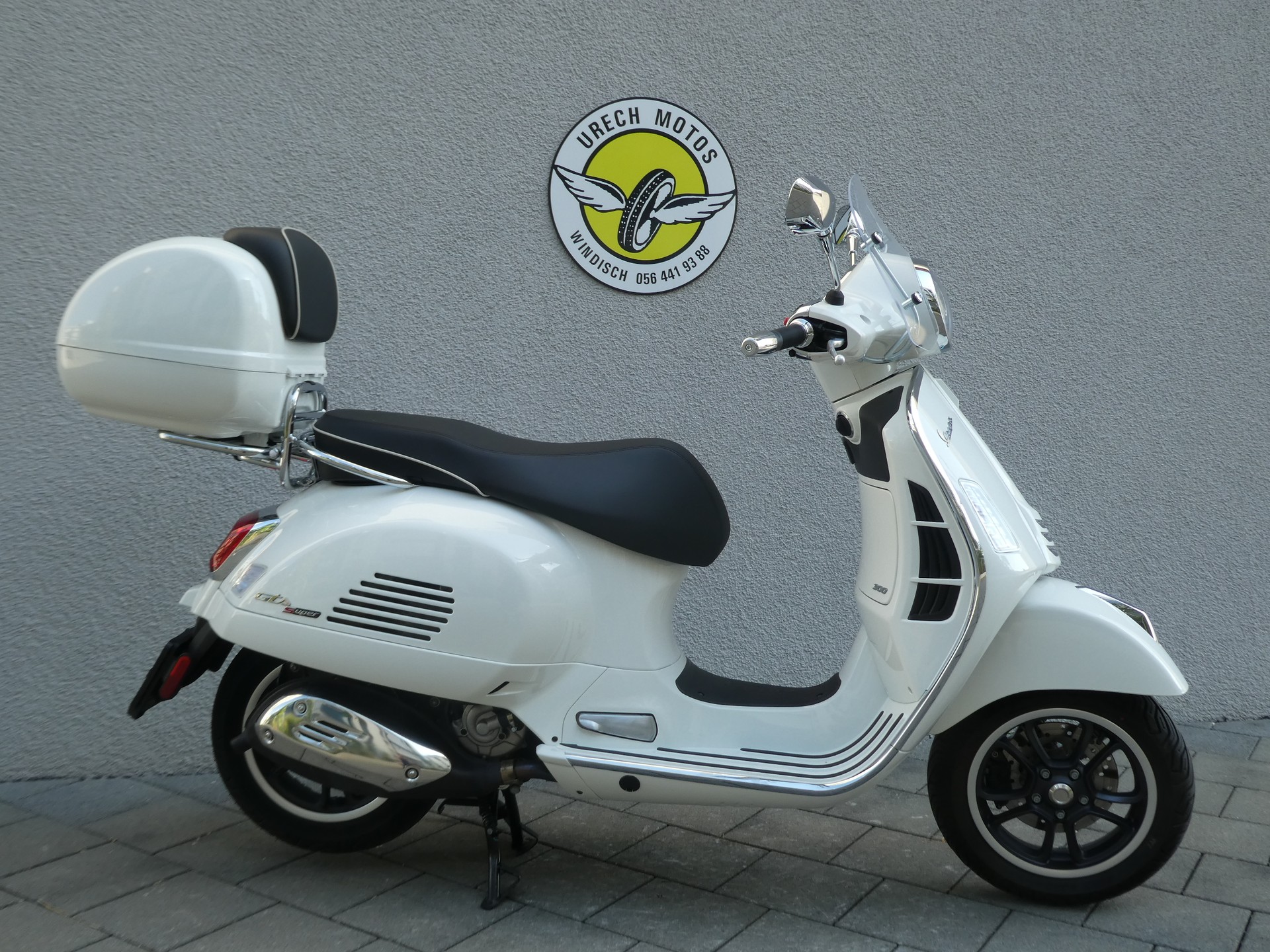 PIAGGIO Vespa GTS 300 Super ABS-image-1