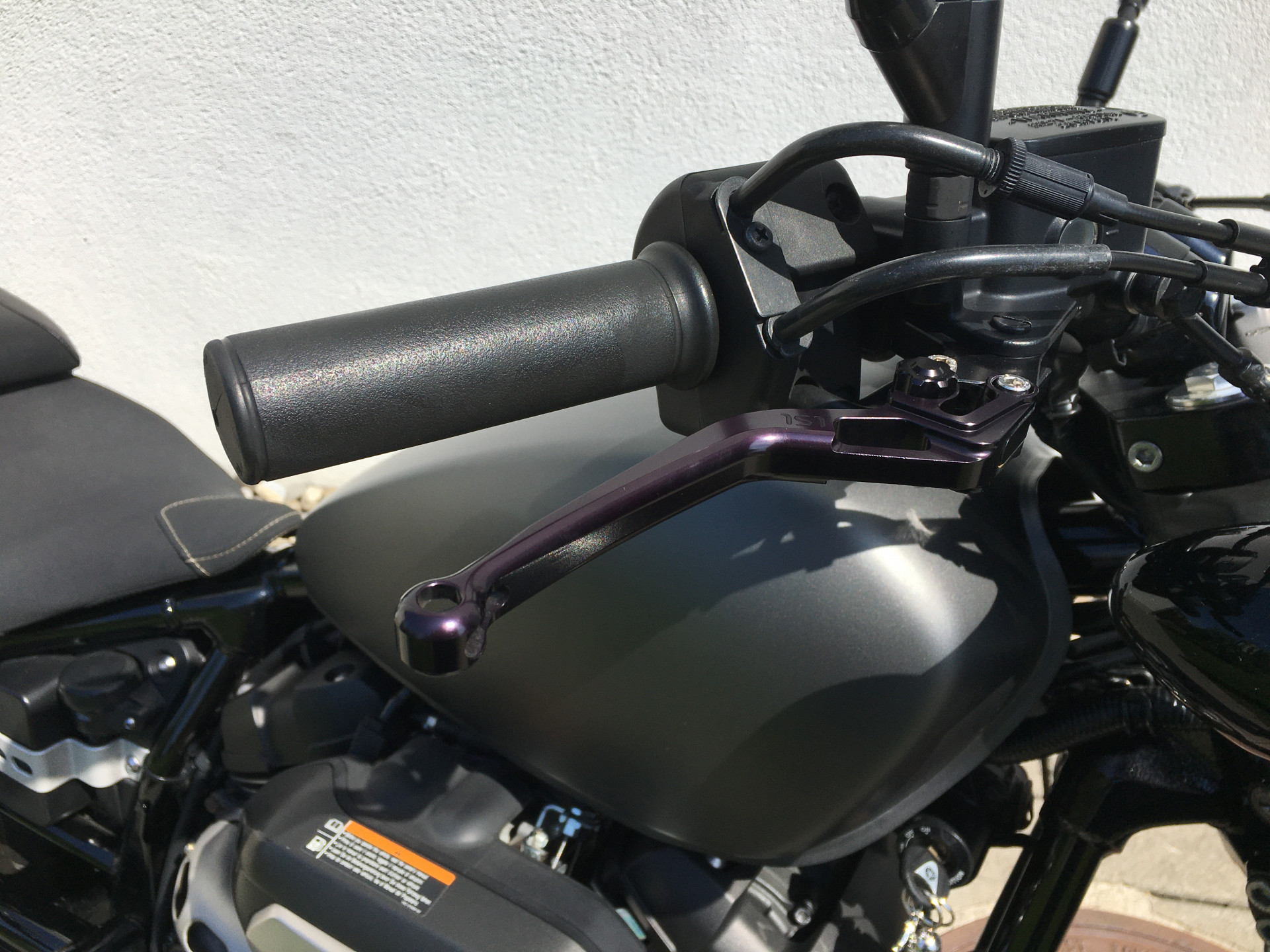 YAMAHA XV 950 R-image-4