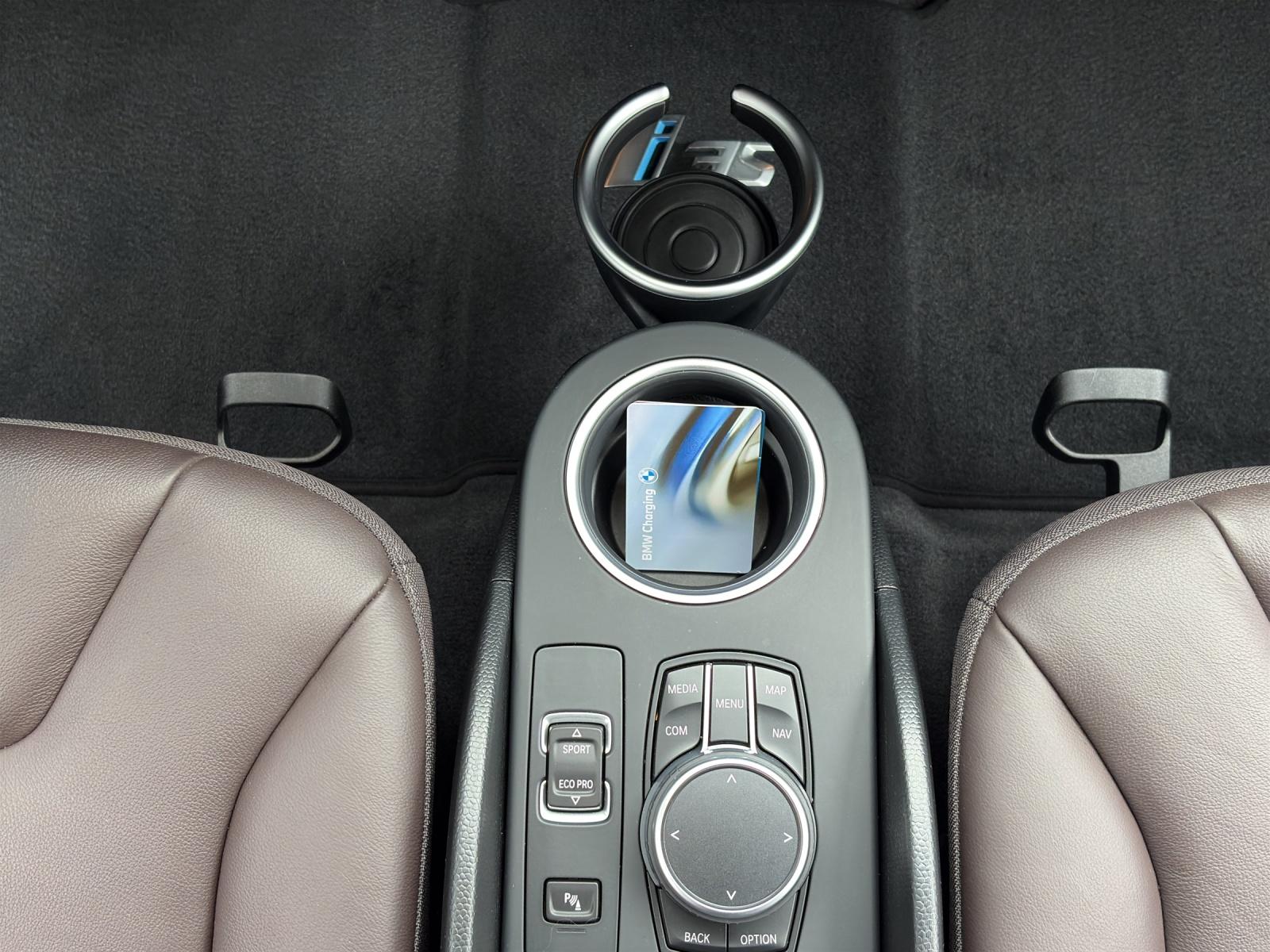 BMW i3s 120 Ah-image-17