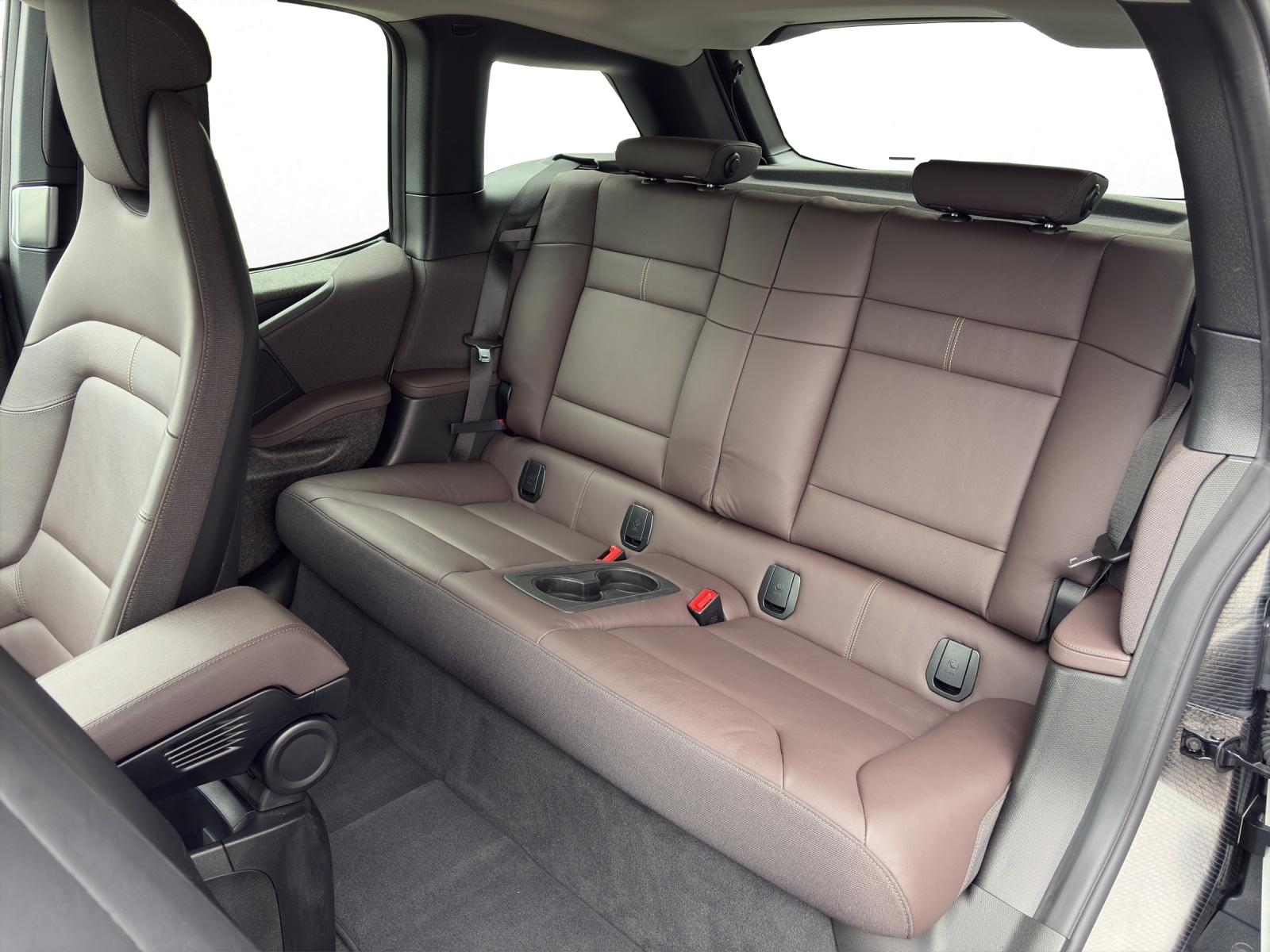 BMW i3s 120 Ah-image-13