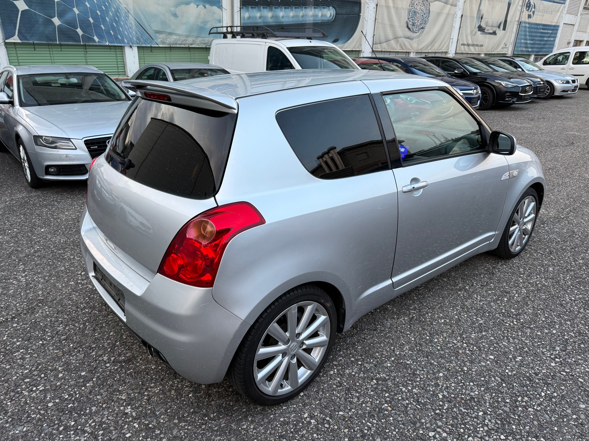 SUZUKI Swift 1.6i 16V Sport-image-4