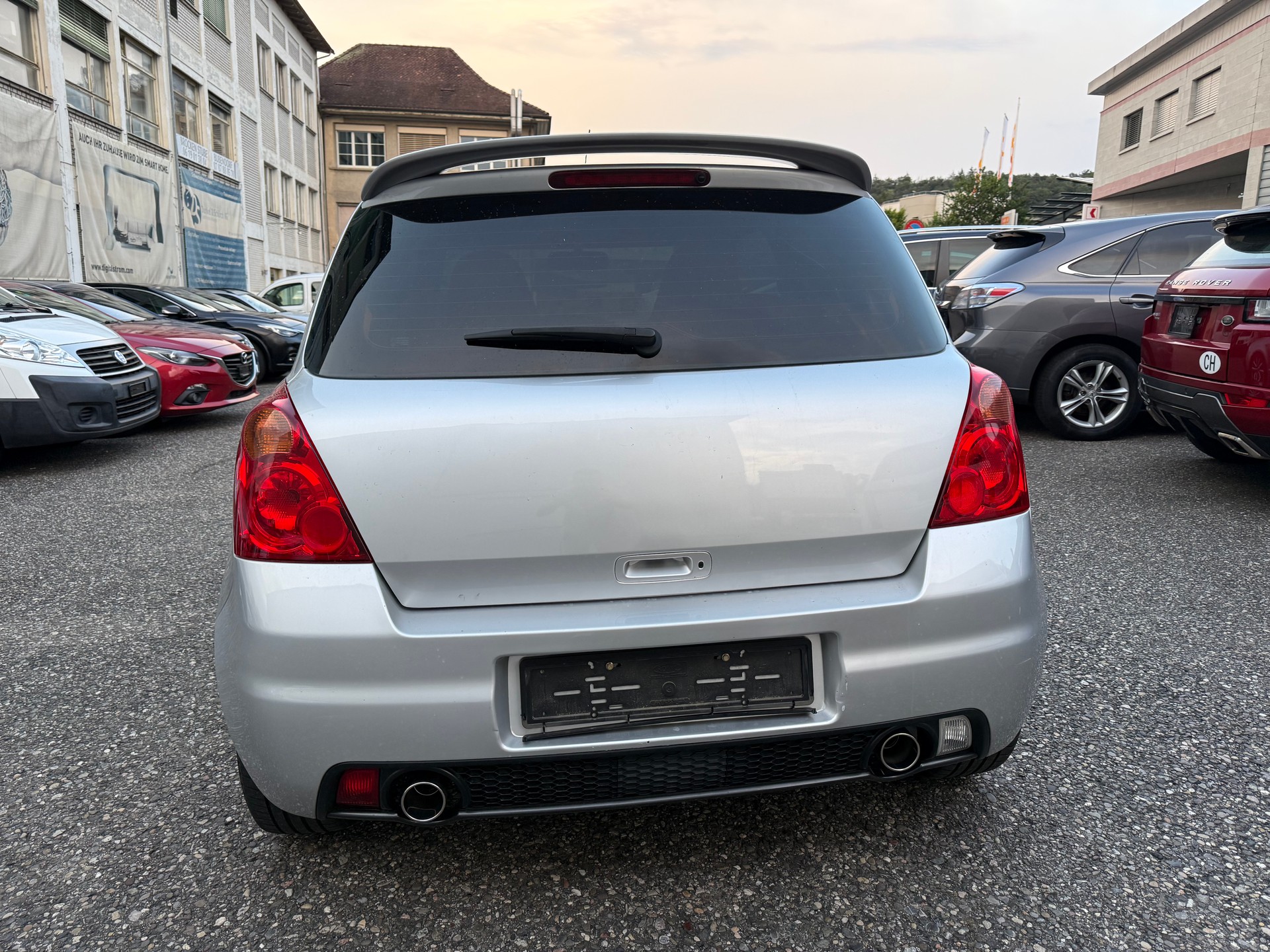 SUZUKI Swift 1.6i 16V Sport-image-3
