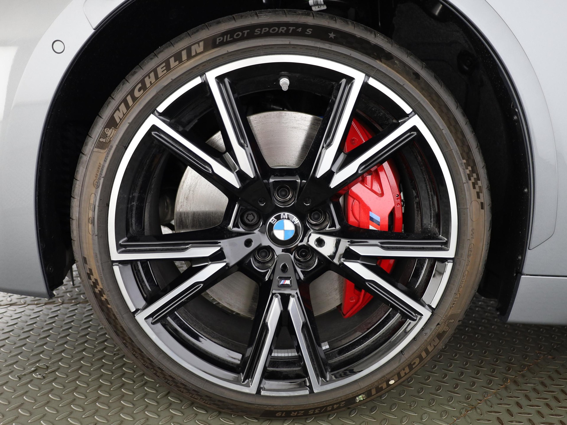 BMW M240i xDrive Coupé-showroom-element-3