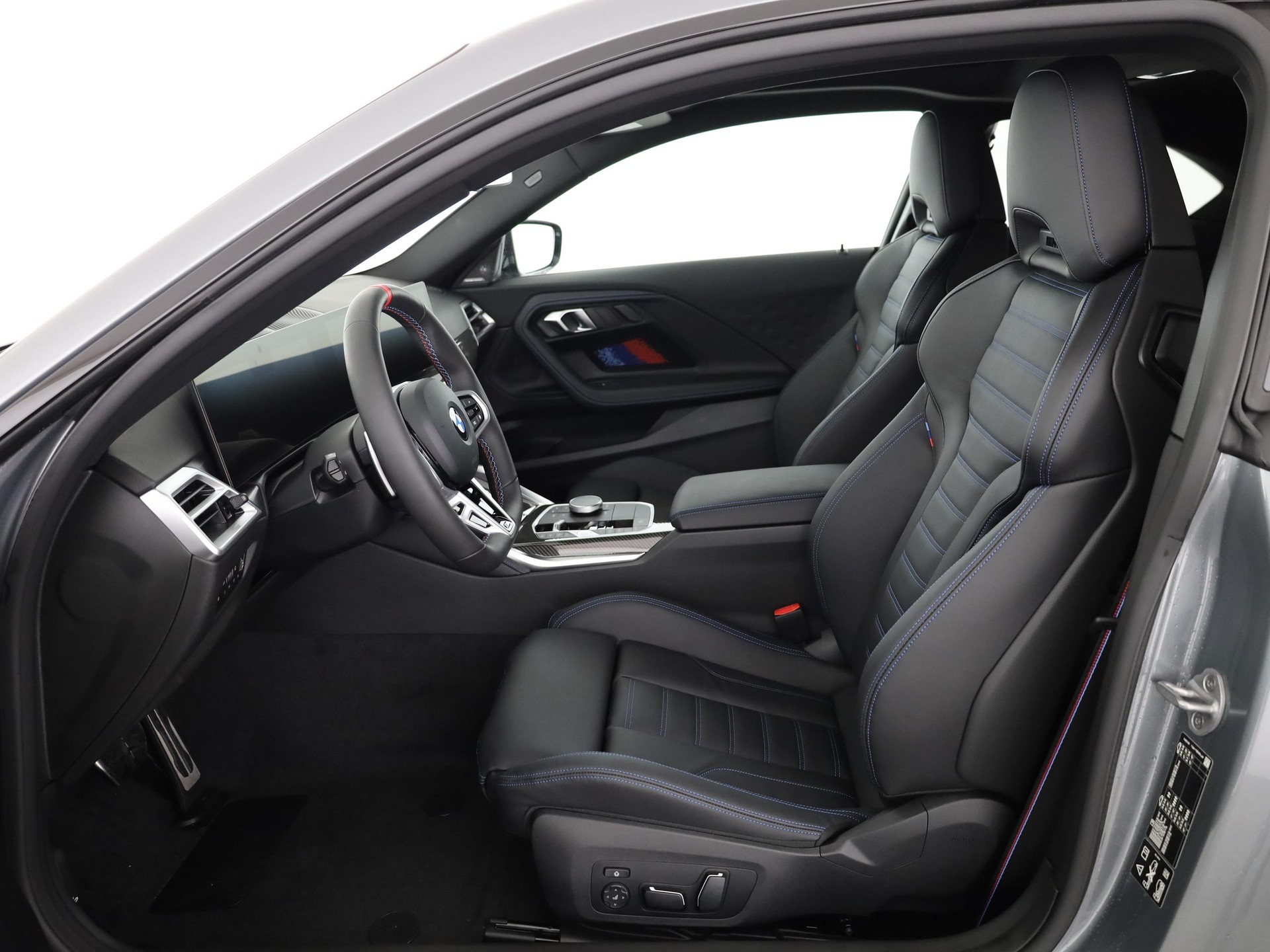 BMW M240i xDrive Coupé-image-4