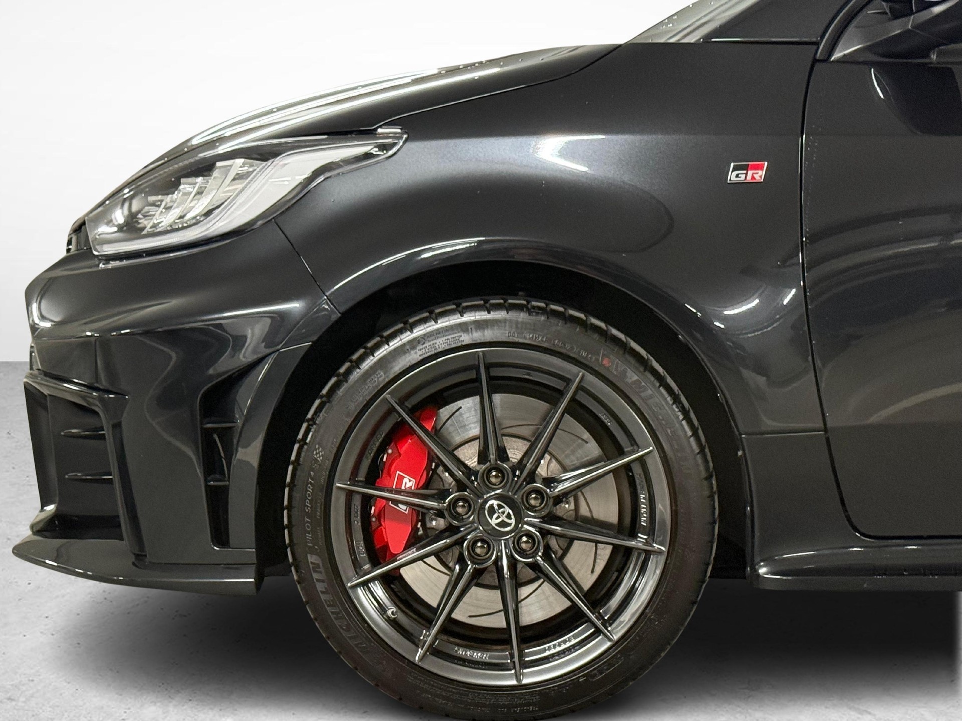 TOYOTA GR Yaris 1.6 Turbo Sport 4x4-image-8