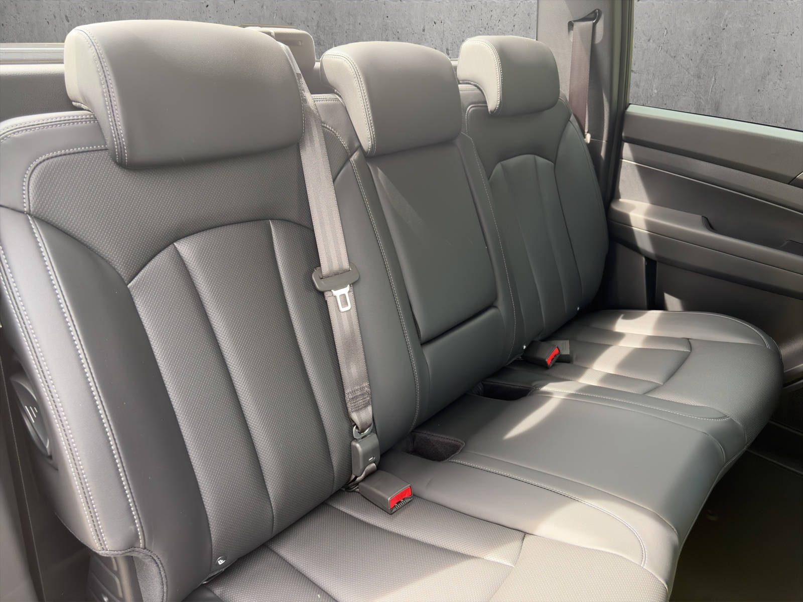 KGM-SsangYong Grand Musso 2.2 e-XDI Titanium-image-12