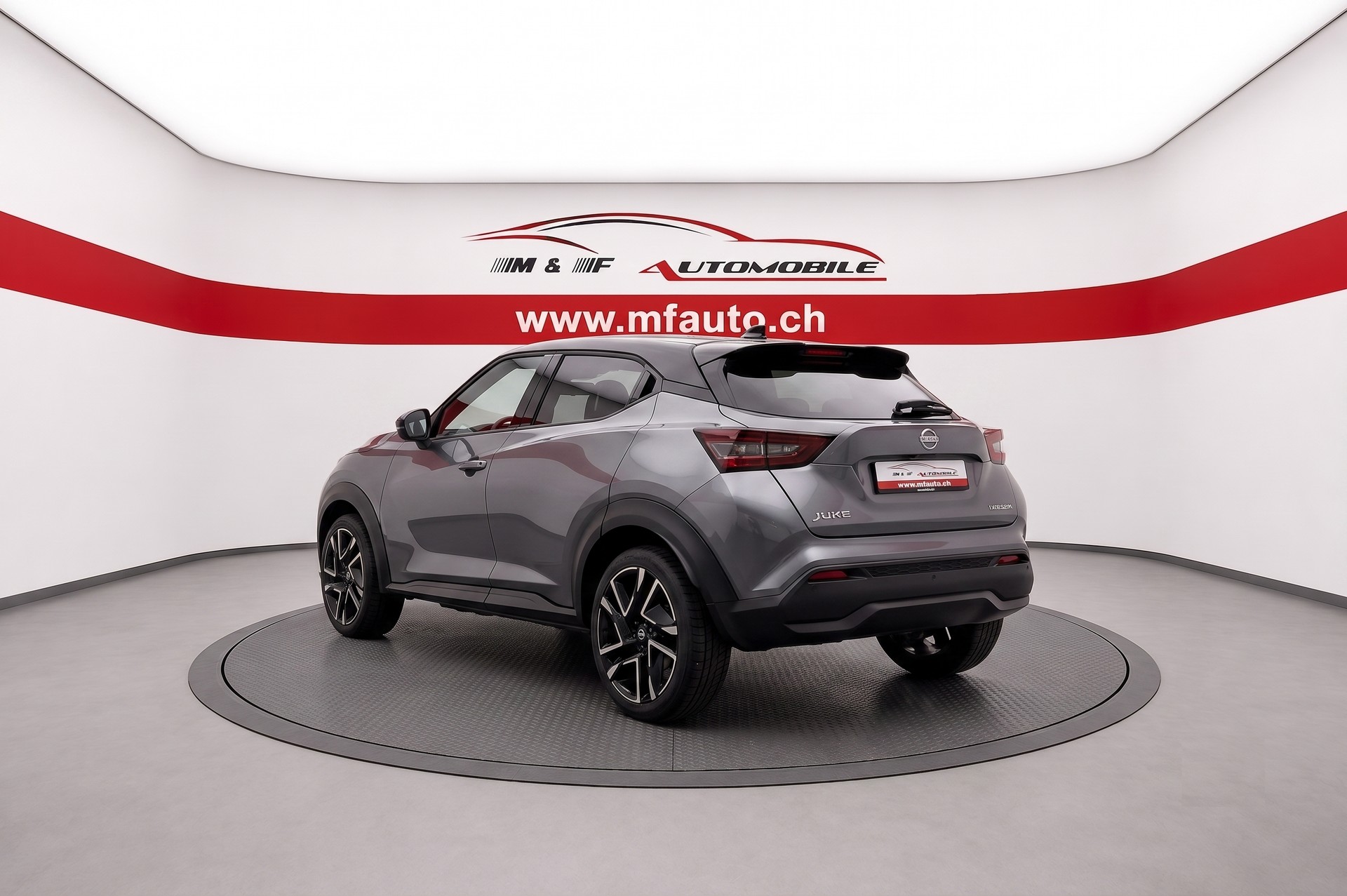 NISSAN Juke 1.0 DIG-T Tekna-showroom-element-3