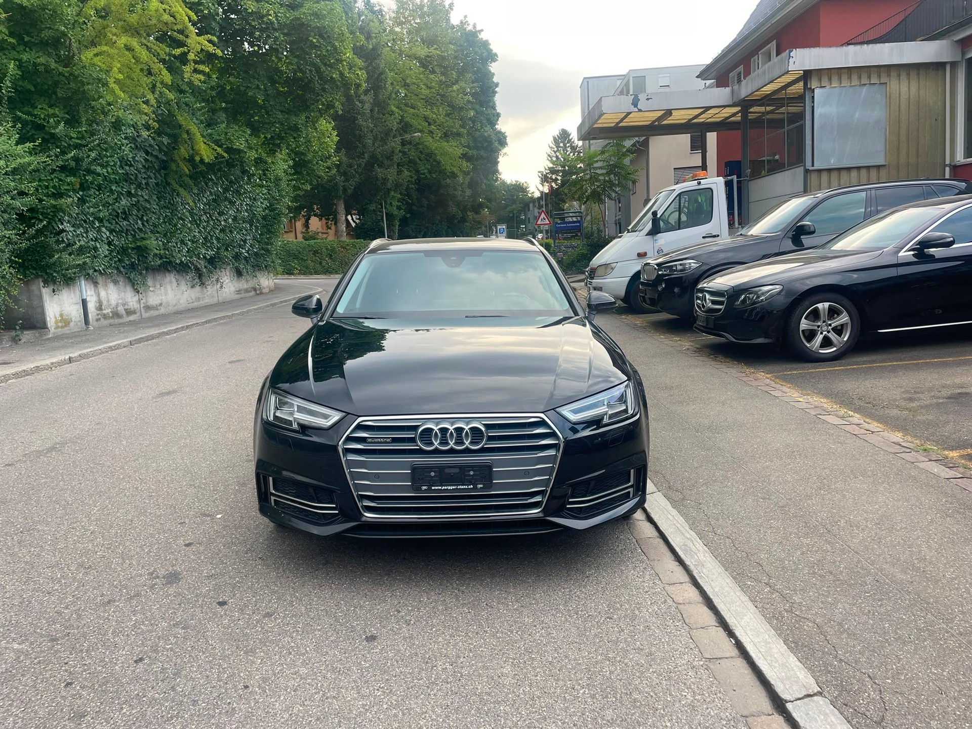 AUDI A4 Avant 2.0 TDI Sport quattro S-tronic-showroom-element-1