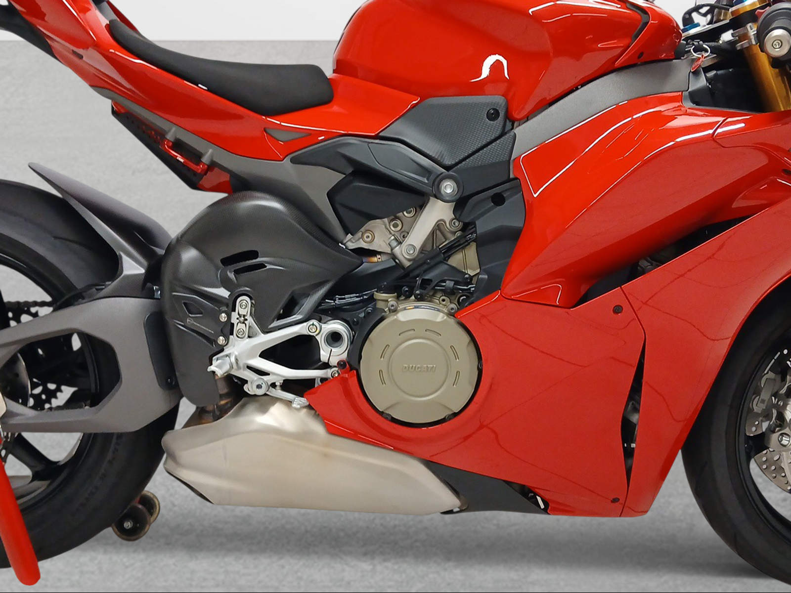 DUCATI PANIGALE V4 S MY25-image-8
