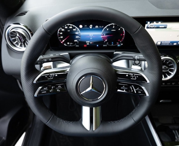 MERCEDES-BENZ Amg 7sitzer mit Aktiver Lenk-Assistent Panorama Schiebedach-image-4