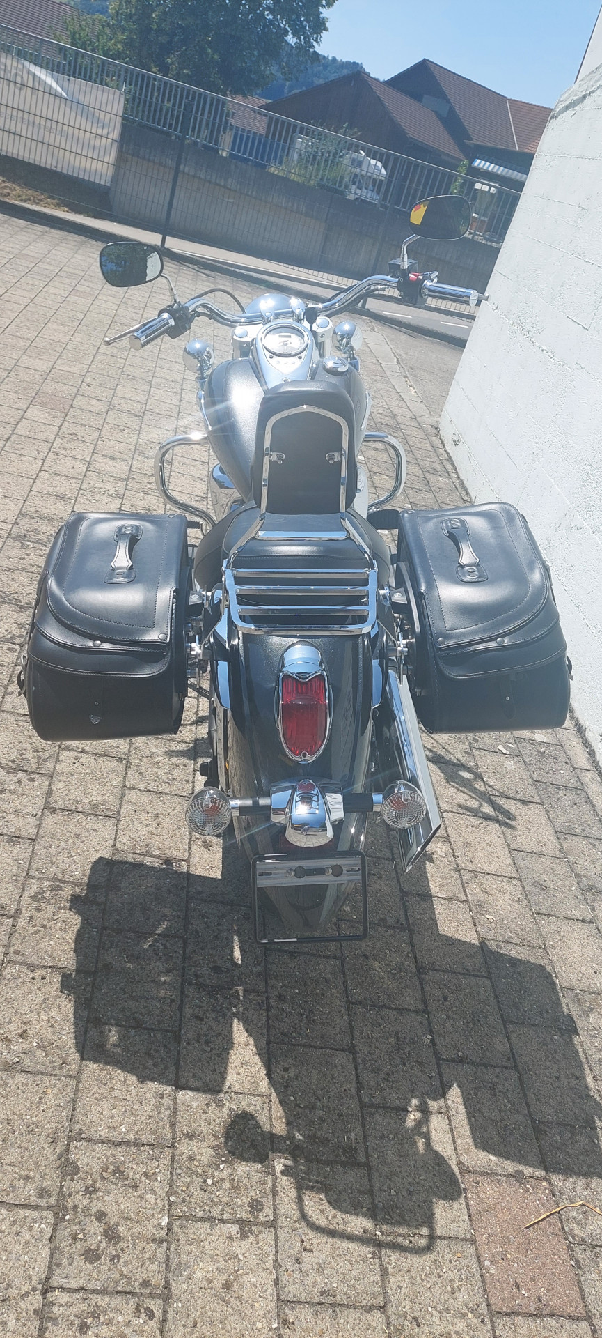 KAWASAKI VN 900 Classic-image-3
