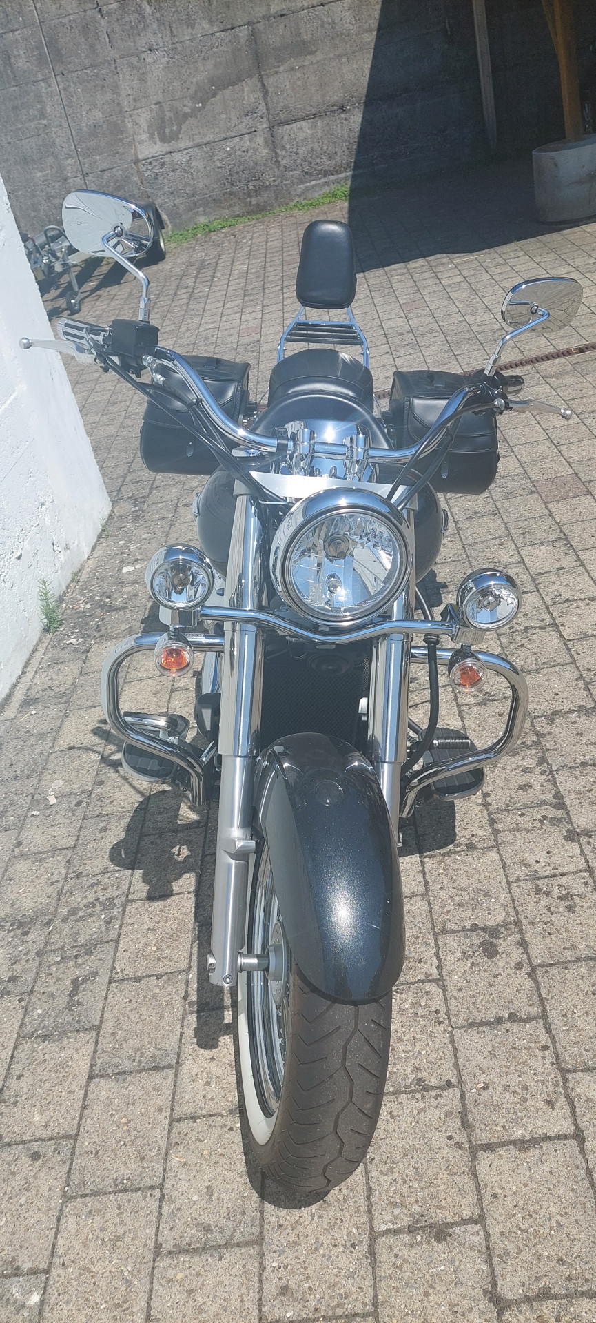 KAWASAKI VN 900 Classic-image-2
