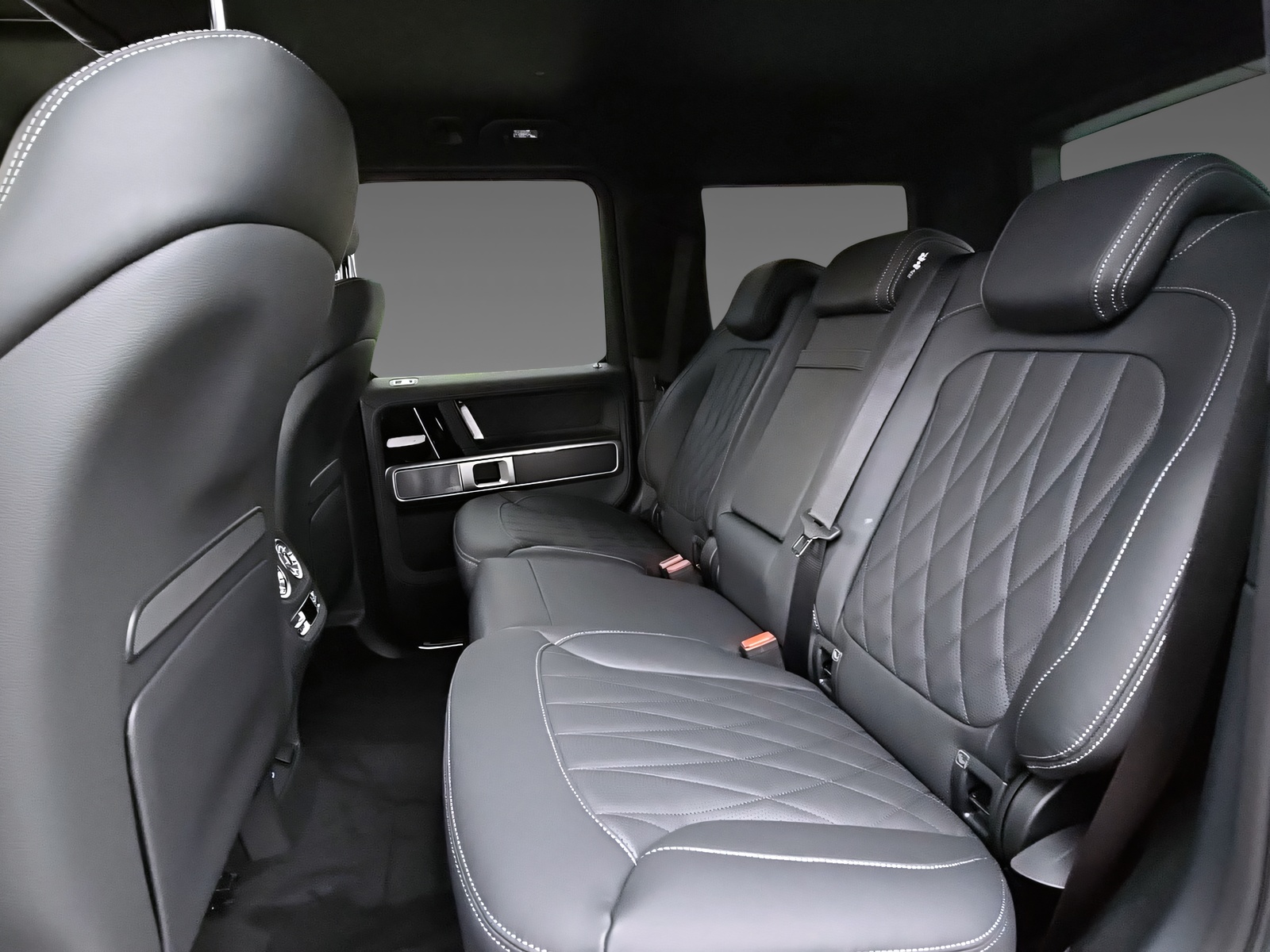 MERCEDES-BENZ G 450 d-image-10