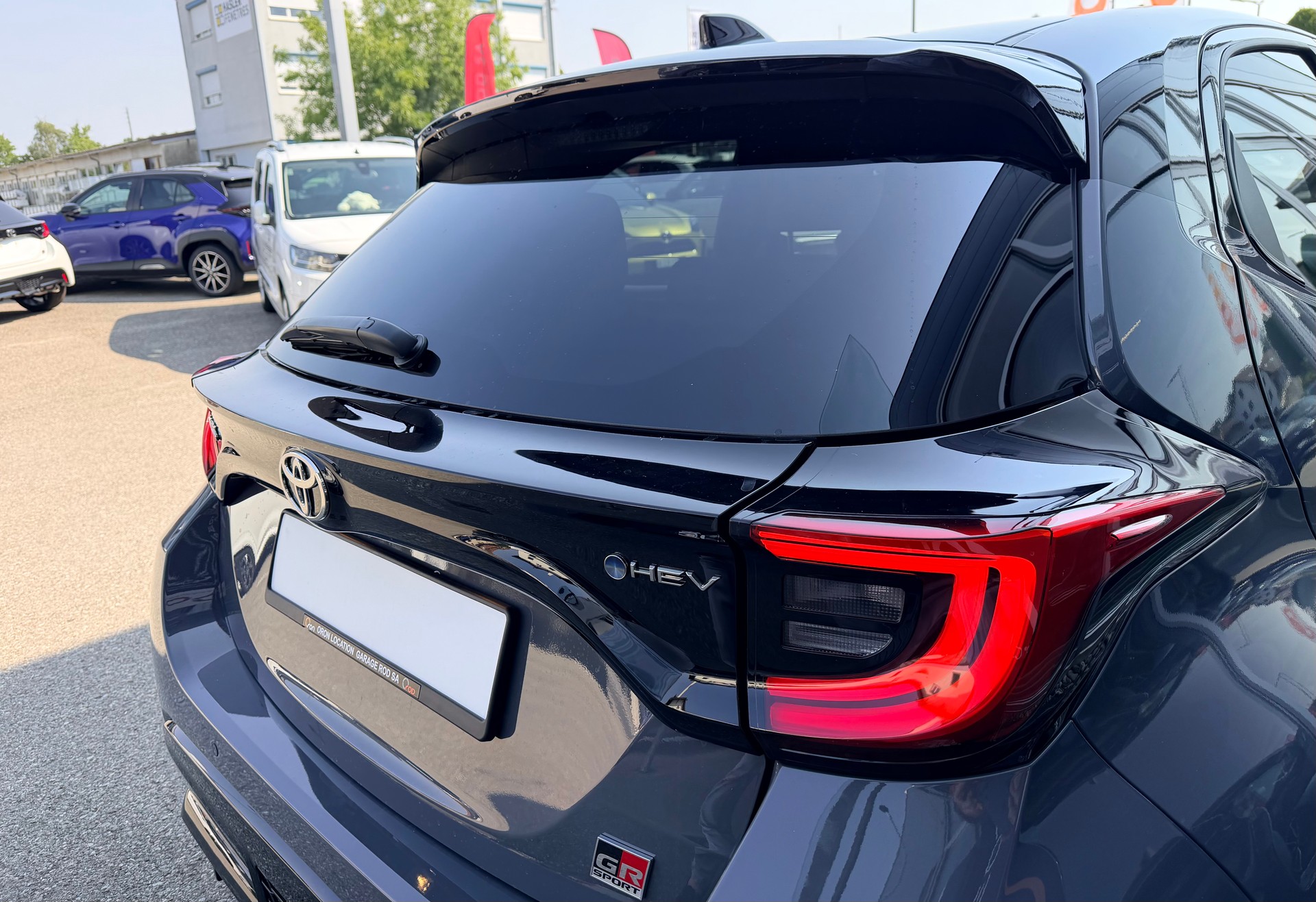 TOYOTA Yaris 1.5 GR Sport e-CVT-image-7