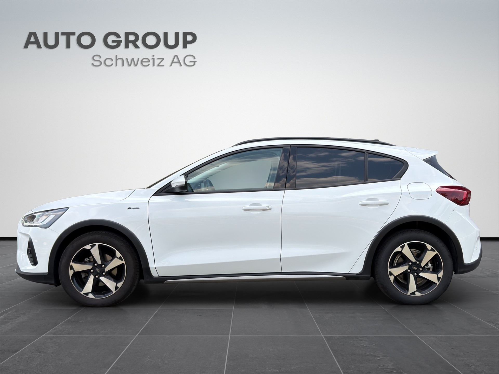 FORD Focus 1.0 MHEV Active Automat LEASING AB 292.51 CHF / MONAT-showroom-element-1